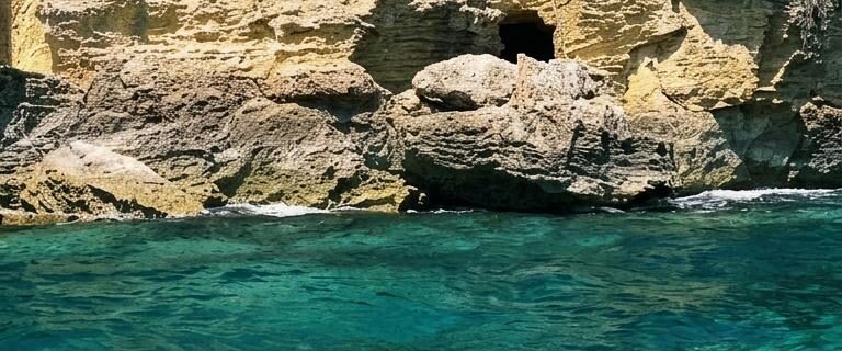Cala del Bue Marino a Favignana, set del film The Odyssey